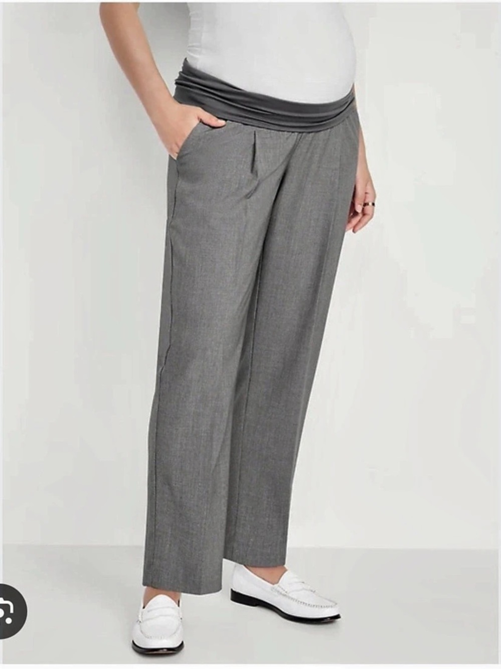 Old Navy maternity Billie straight leg Gray Trousers size large